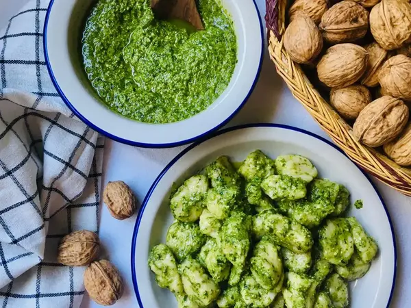 Gnocchis de topinambour au pesto maison